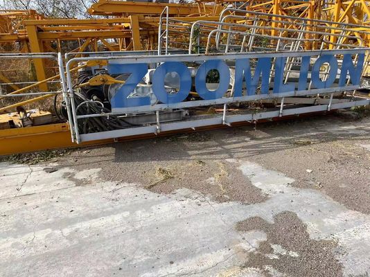 Appliquez Zoomlion 6012 Tour Crane d'occasion avec 2,8m section de mât de bloc et 6T charge maximale